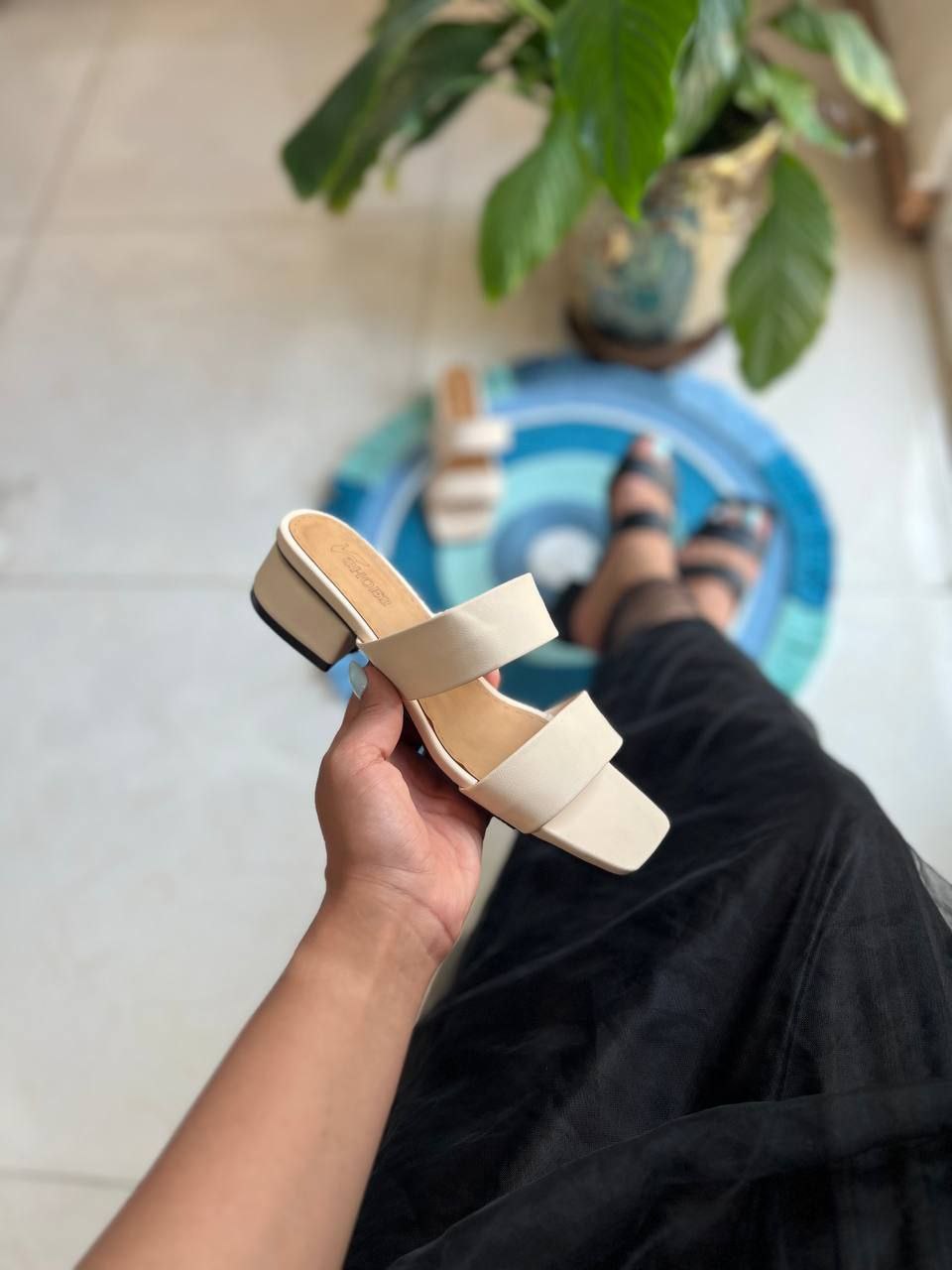 صندل دوبند چرم پاشنه ۳ روکش (قالب کوچک‌پا)  S-28